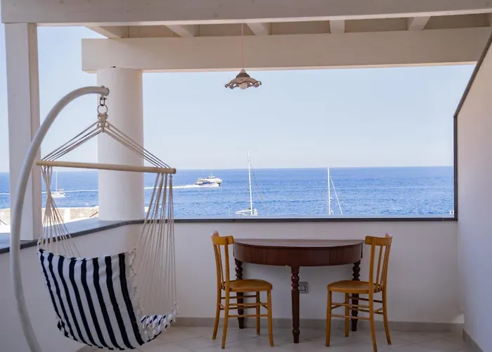 Casa Lussu بيت ضيافة 3*